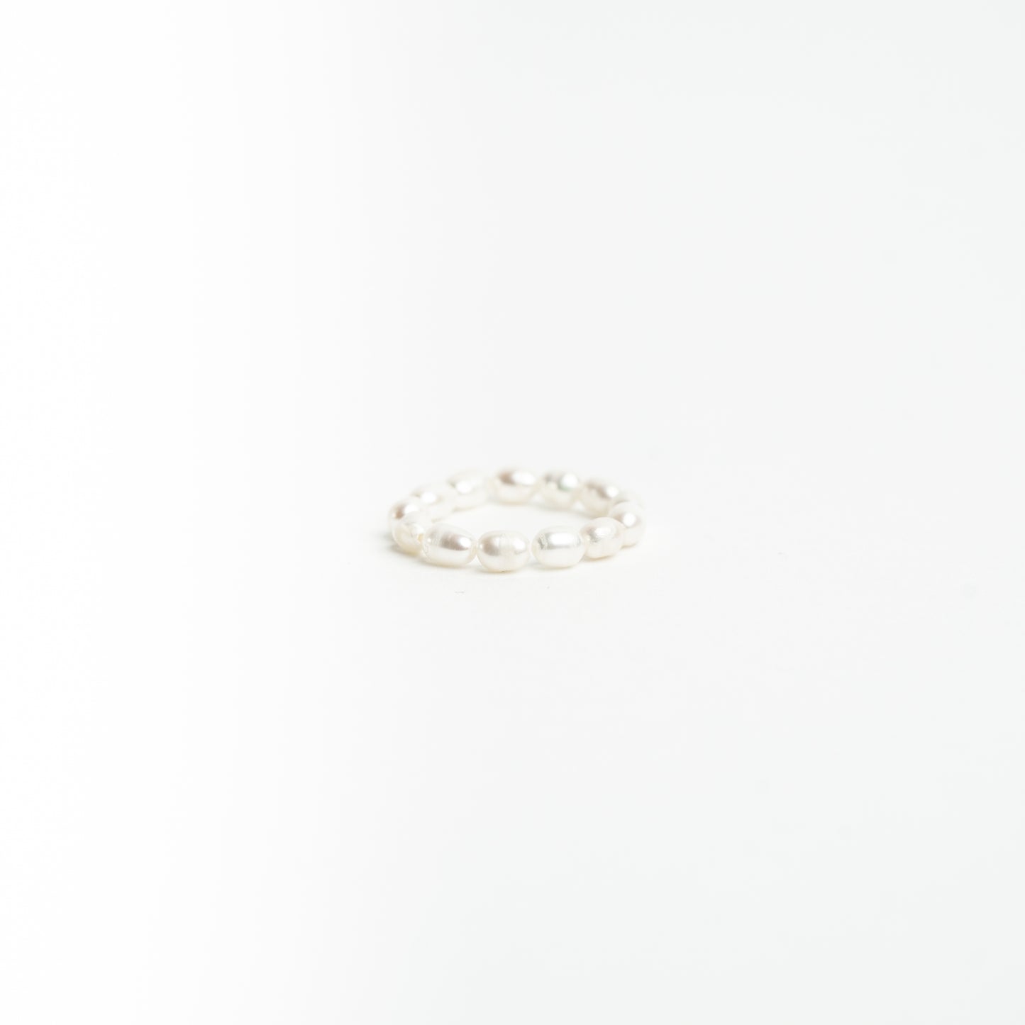 Stretchy Pearl Ring