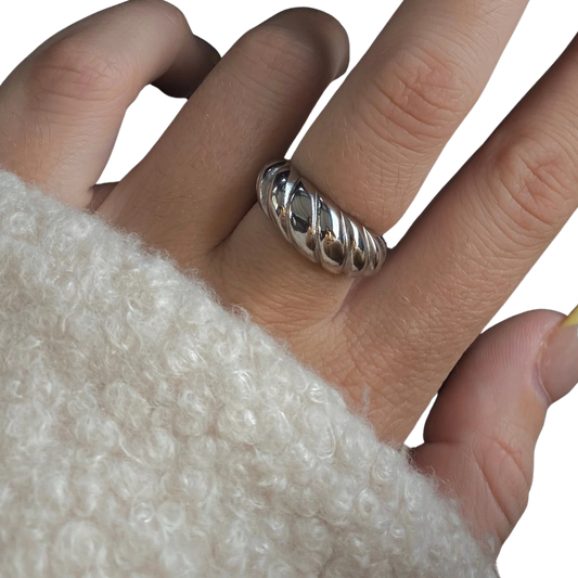 Silver Croissant Ring