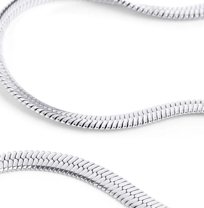 Carly necklace