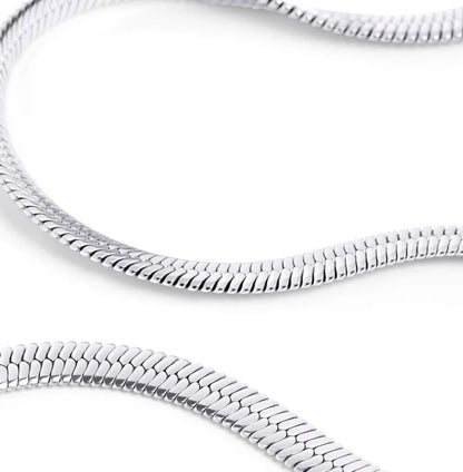 Carly necklace