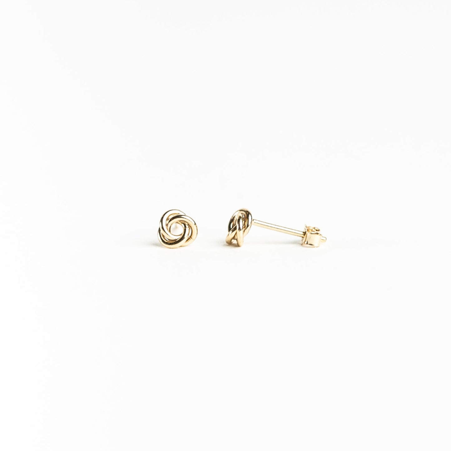Cinnamon Stud Earrings