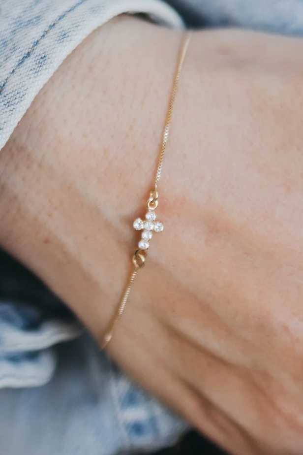 SR Dainty cross bracelet